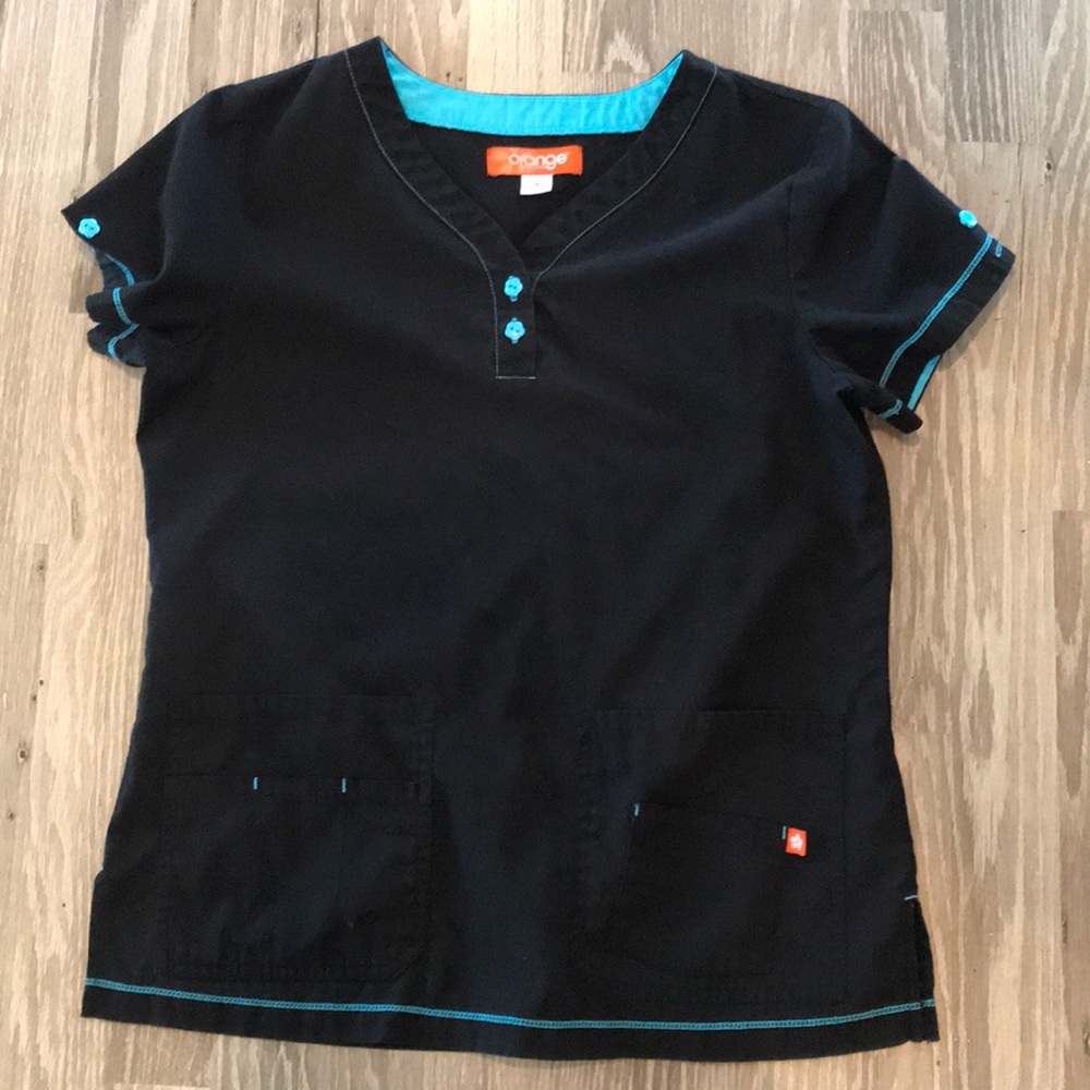 Women’s scrub top